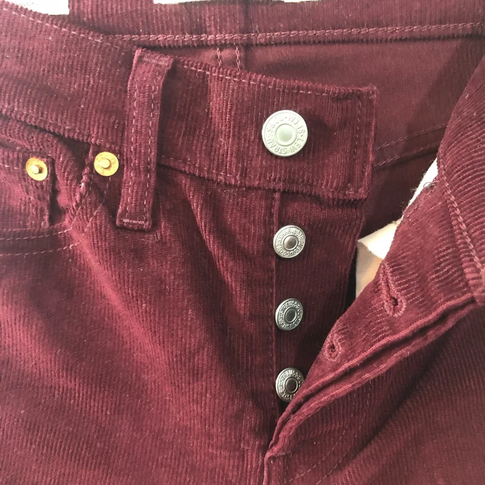 Levi's Corduroy Pants Womens Size 24 Wedgie Straight Burgundy Red Button Fly - Picture 4 of 14